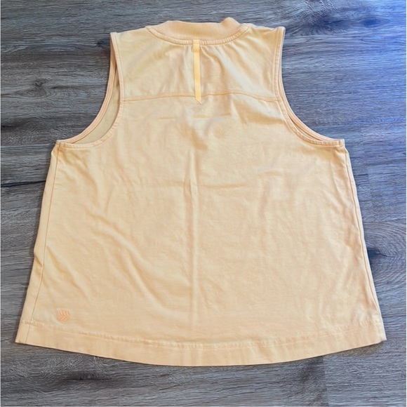 All in Motion Pale Yellow Supima Cotton Workout Muscle Tee Tank Top - Picture 7 of 9